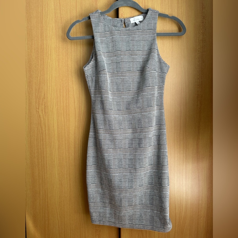 Patterned houndstooth plaid dress size S